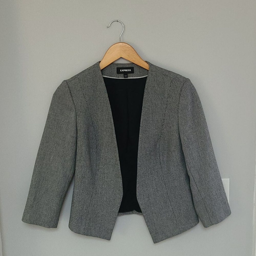 Express Cropped Jacket 3/4 Sleeve